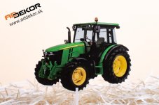 zápich traktor John Deere na tortu zápich traktor John Deere na tortu