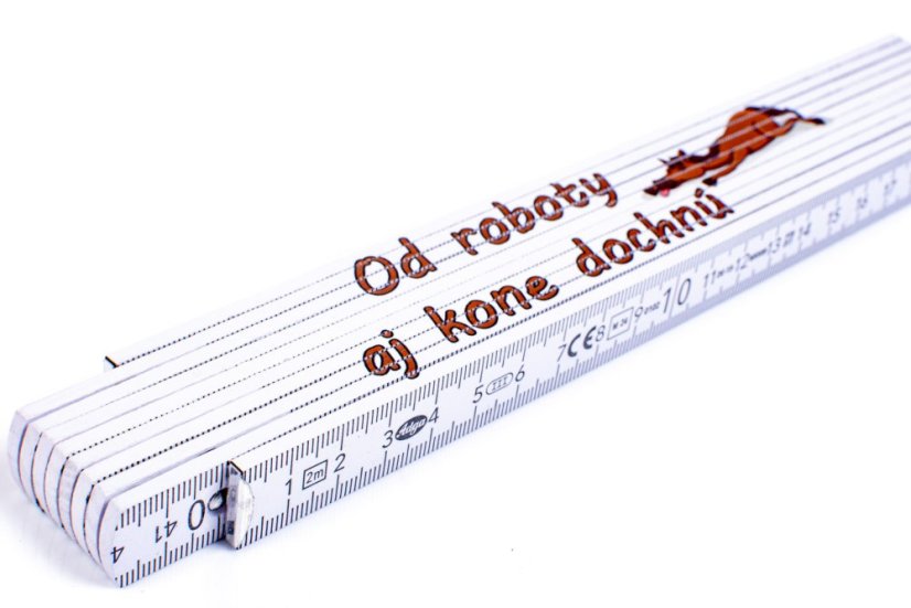 skladací meter Od roboty aj kone dochnú