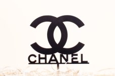 chanel logo na tortu chanel logo na tortu